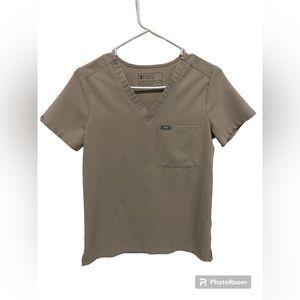 Figs Catarina One Pocket Scrub Top - BOULDER xxs